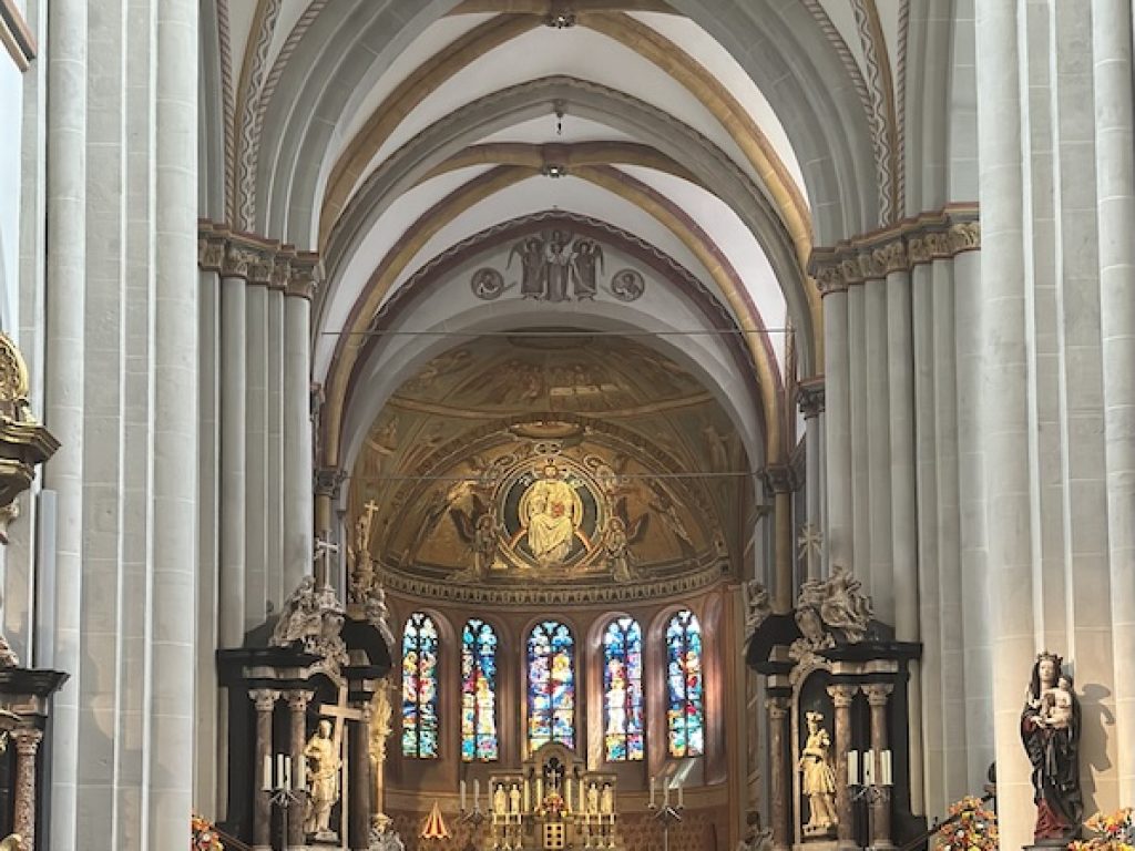 Bonn_cathedral_web